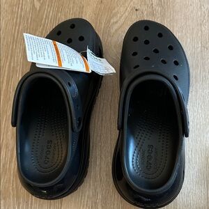 CROCS Mega Crush Black Clogs